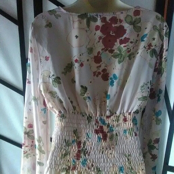 Calme Women's Pink Floral Elastic Waist Crop Top - Picture 6 of 7